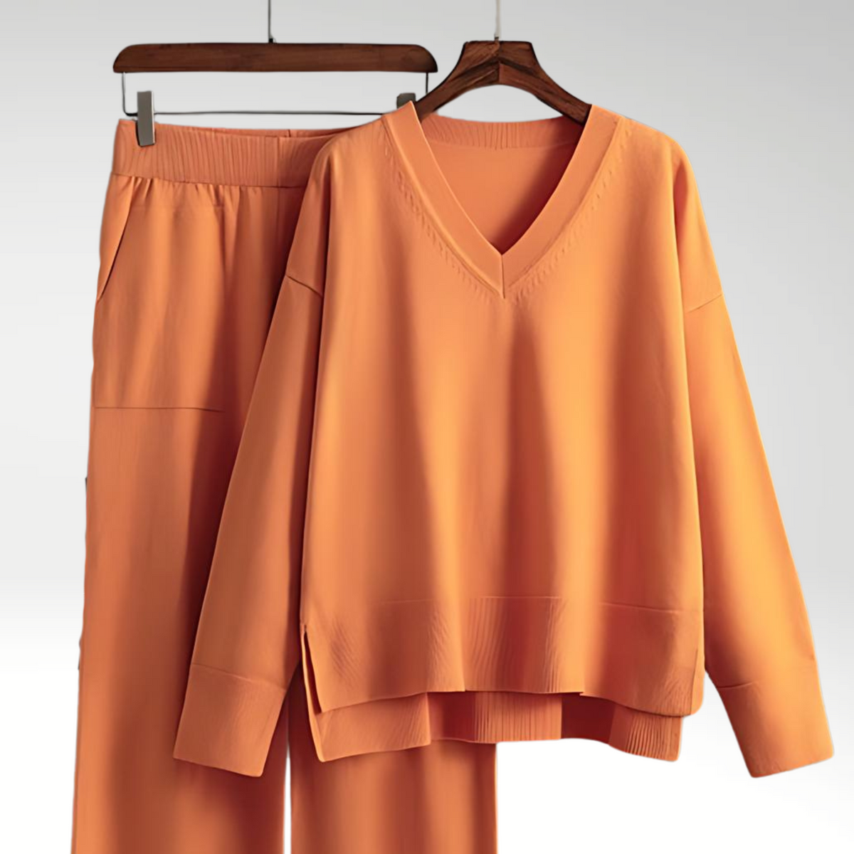 Darevo | Luxe V-Neck Two-Piece Set