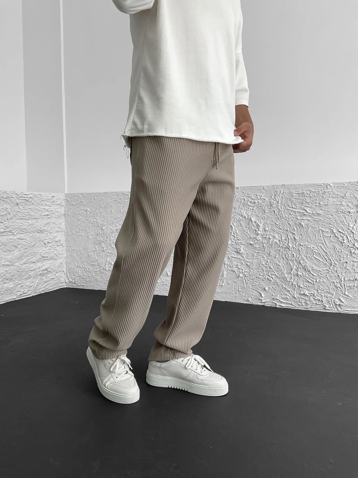 Abel | Relaxed Fit Corduroy Pants